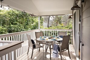 Ev, 3 Yatak Odası | Açık havada yemek servisi