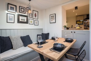 Cottage | Interior - Ynata (Caernarfon)