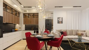 Coffee/tea maker, microwave, dishwasher, cookware/dishes/utensils - Kasprzaka Apartment by Renters Prestige (Warsaw)