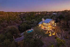 Exterior - 5br Home w/ Pool and a View! (Spicewood)