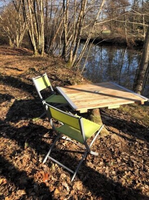 Property grounds - Charming gîte with jacuzzi, baby, river pond (Belonchamp)
