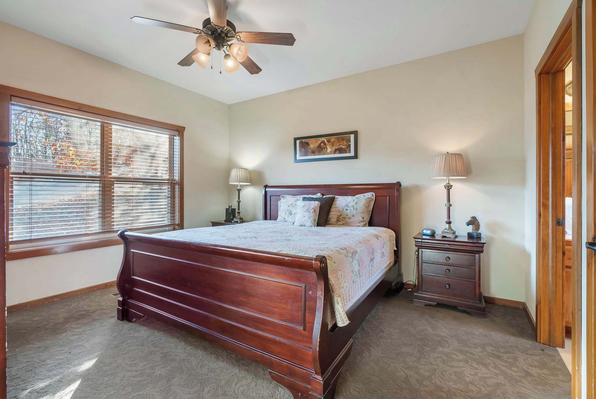 6 bedrooms, individually decorated, individually furnished, free WiFi