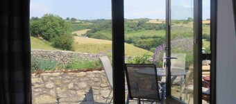 Vale of Glamorgan - Cottage - Sleeps 4 - Parking