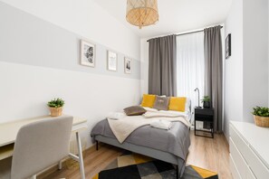 1 bedroom, free WiFi, bed sheets