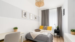 Unclassified image, 4 of 31, button - Apartment Hetmanska Poznan by Renters (Poznan)