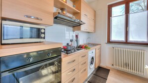 Unclassified image, 2 of 19, button - La Brezza Del Lago Maggiore: Apartment With Terrace and View (Laveno Mombello)