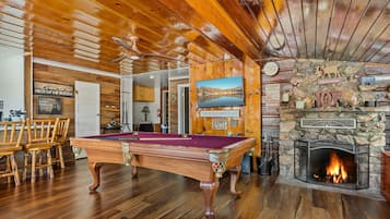 獨棟房屋, 多張床, 庭院, 山景 (Big Bear Happy Place) | 撞球