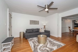 Condo, 1 Queen Bed, Balcony, Garden View | Living area | 40-inch TV with digital channels, fireplace
