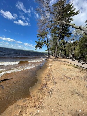 Cottage, 2 Bedrooms | Beach