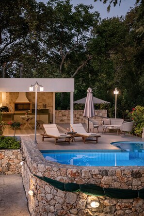 Outdoor pool, a heated pool - Villa Nature Kalives Chania (Apokoronas)