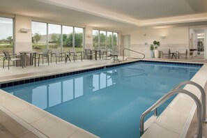 Indoor pool - TownePlace Suites by Marriott Cincinnati Mason (Mason)
