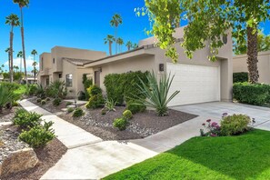 Condo, varias camas (VB886 - Palm Valley CC) | Exterior