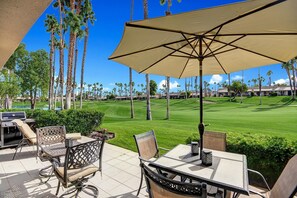 Outdoor dining - Vb886 - Palm Valley CC (Palm Desert)