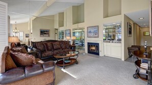 Living area - Vb886 - Palm Valley CC (Palm Desert)