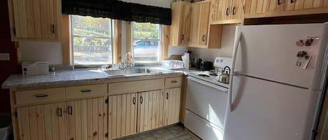 小屋, 3 间卧室 | 私人厨房 | 烤箱、茶具/咖啡用具、烤面包机