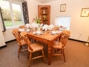 Dining - Bosworlas Farm House (Penzance)