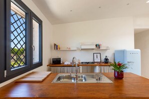 Villa | Private kitchen | Dishwasher