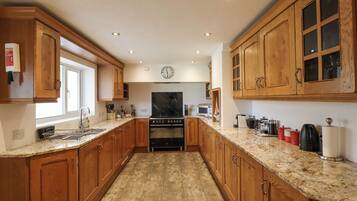 Cottage | Interior