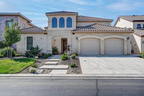 Green Hill Estate - Quiet Retreat