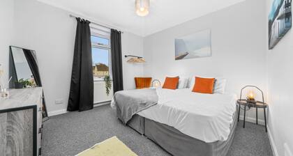 McCulloch Apartment