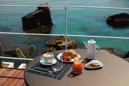 Terrace/patio. LETREDITUCCINO