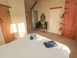 3 bedrooms, individually decorated, individually furnished, free WiFi - The Farmhouse - North Farm (York)