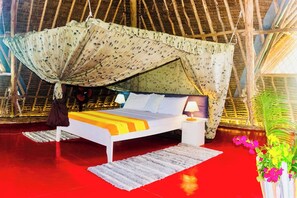 4 bedrooms, laptop workspace, iron/ironing board, bed sheets
