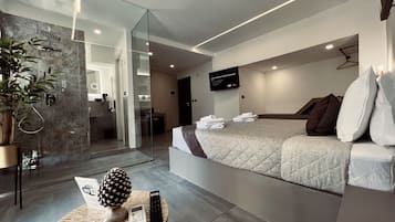 Elite Room | 1 bedroom, Egyptian cotton sheets, premium bedding, down duvets