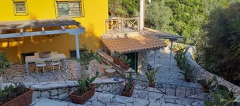 Eumaeos Spitakia