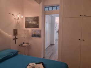 1 camera, Wi-Fi, lenzuola
