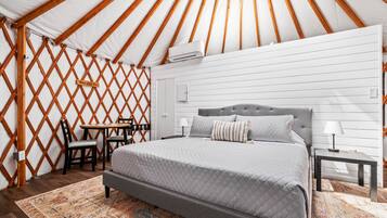 1 bedroom, iron/ironing board, free WiFi