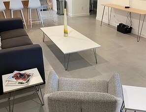 Interior - Private, Amazing 1-bedroom apt in Palm Springs, California Apartment 1646 (Palm Springs)