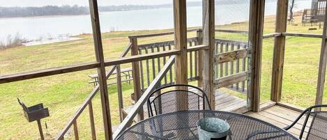 Cabana bàsica, 1 dormitori, cuina bàsica, vistes al llac | Terrassa o pati