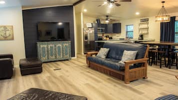 Deluxe Mobile Home, Lake View, Lakeside | Ruang tamu