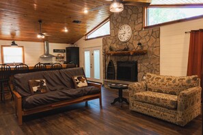Living area - Willow Springs Marina (Mead)