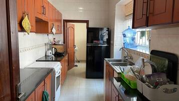 House | Private kitchen | Fridge, microwave, oven, stovetop