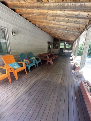 Chalet, 5 Bedrooms | Terrace/patio