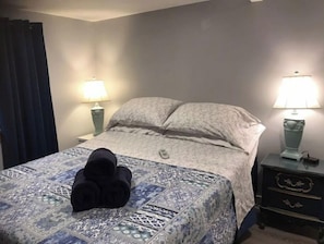 1 chambre, fer et planche Ă repasser, Wi-Fi, draps fournis