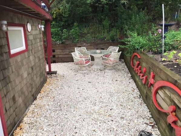 Terrace/patio - The Shatzy Suite at The Dune Shack (Provincetown)