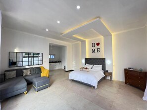 Studio | Setrika/meja setrika, Wi-Fi gratis, dan seprai linen