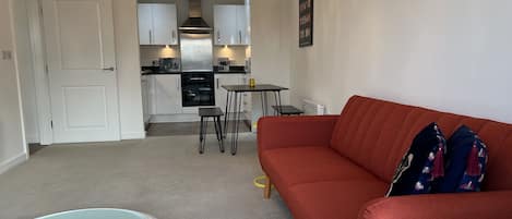 Apartment, 2 Queen-Betten | Wohnbereich