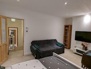 Apartment | 2 bedrooms, soundproofing, iron/ironing board, free WiFi - Fully-equipped Flat in the City of London (London)