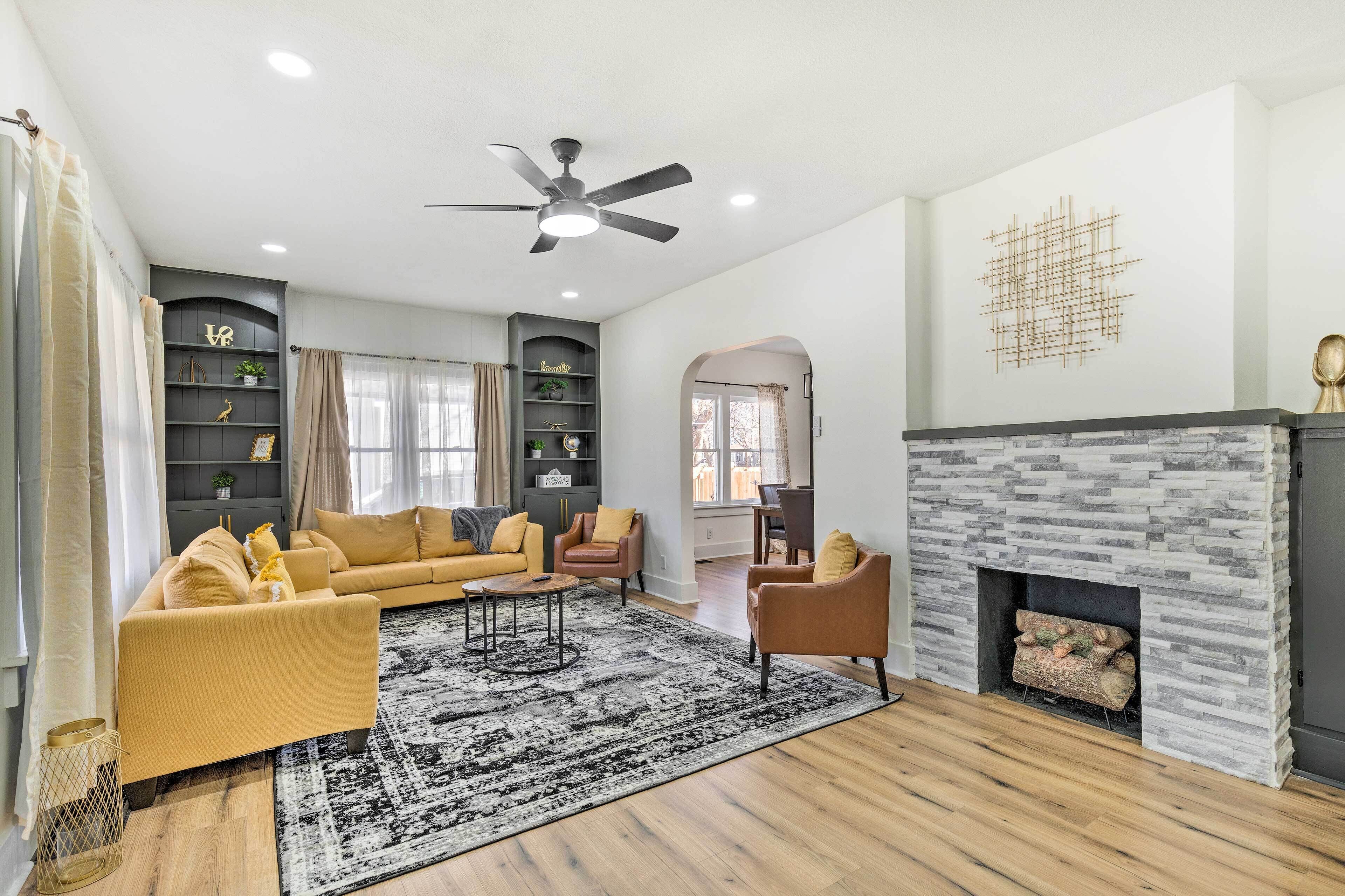 Pet-Friendly Wichita Home w/ Deck, Near Dtwn