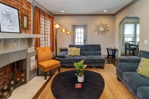 Cottage, Multiple Beds, Kitchen, City View | Interior - All Shook Up (Nashville)