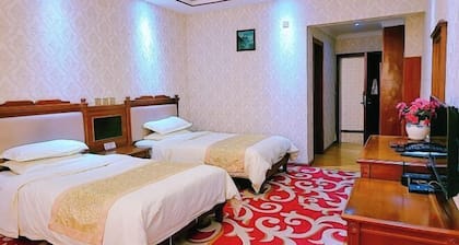 Tingri Baiba Hotel (Everest Avenue)
