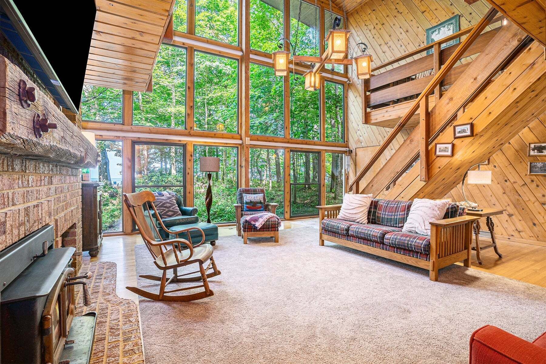 TV, fireplace, DVD player