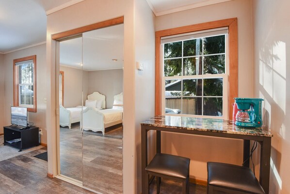 Cabin, 2 Twin Beds | Interior detail - 8689 Rainbow Studio (Kings Beach)