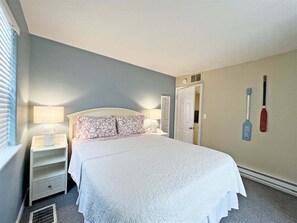 1 bedroom, iron/ironing board, Internet, bed sheets