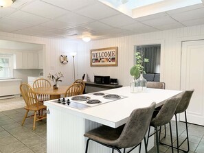 Dining - Bootleggers: Walk to Downtown Saugatuck, Fire Pit, Deck, Pet-Friendly (Saugatuck)
