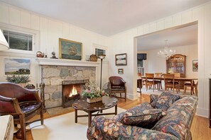 TV, fireplace, DVD player